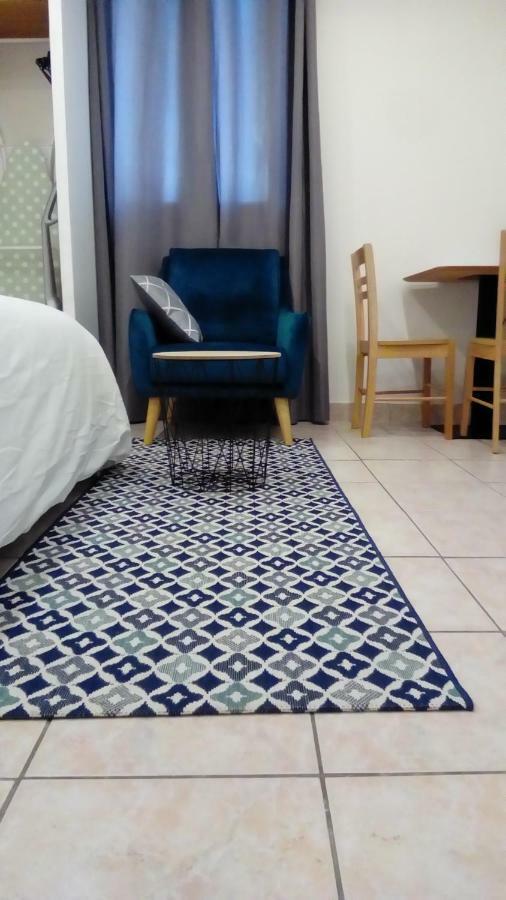 Appartement AAD1 Clamart 200 m du Tramway T6 st pavé blc avec cuisine séparée Exterior foto