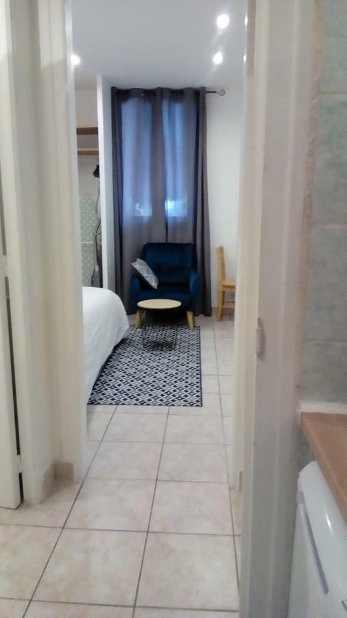 Appartement AAD1 Clamart 200 m du Tramway T6 st pavé blc avec cuisine séparée Exterior foto