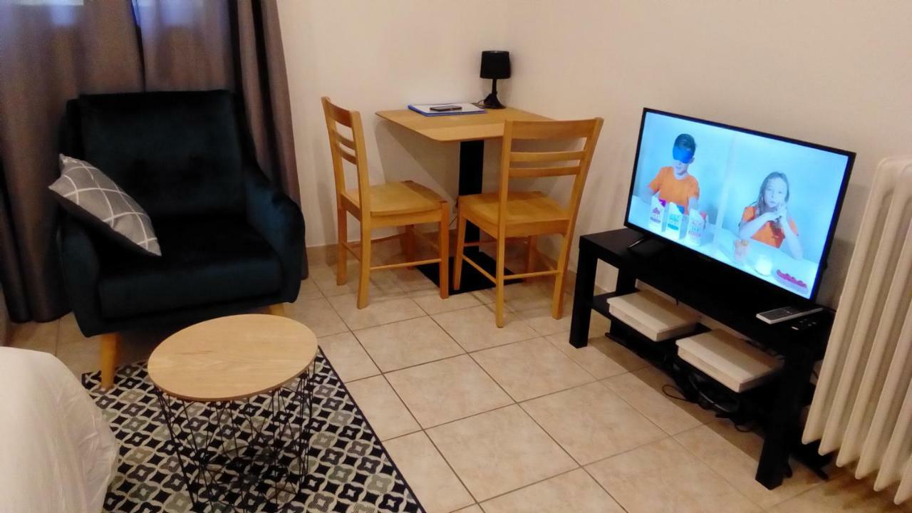 Appartement AAD1 Clamart 200 m du Tramway T6 st pavé blc avec cuisine séparée Exterior foto